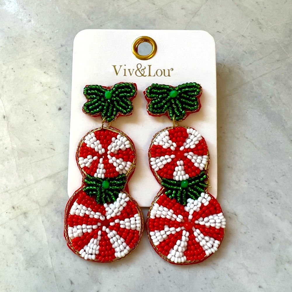 🍬 Viv & Lou Peppermint Candy Seed Bead Dangle Earrings - Christmas Jewelry